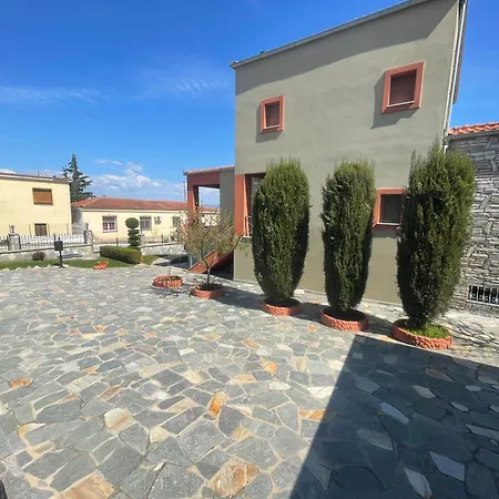 Nikoletta Villa Eleftheroupoli