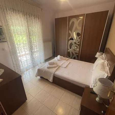 Nikoletta Willa Eleftheroupoli