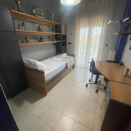 Nikoletta Villa