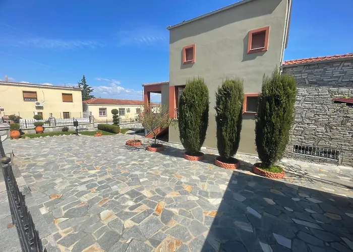 Nikoletta Villa Eleftheroupoli